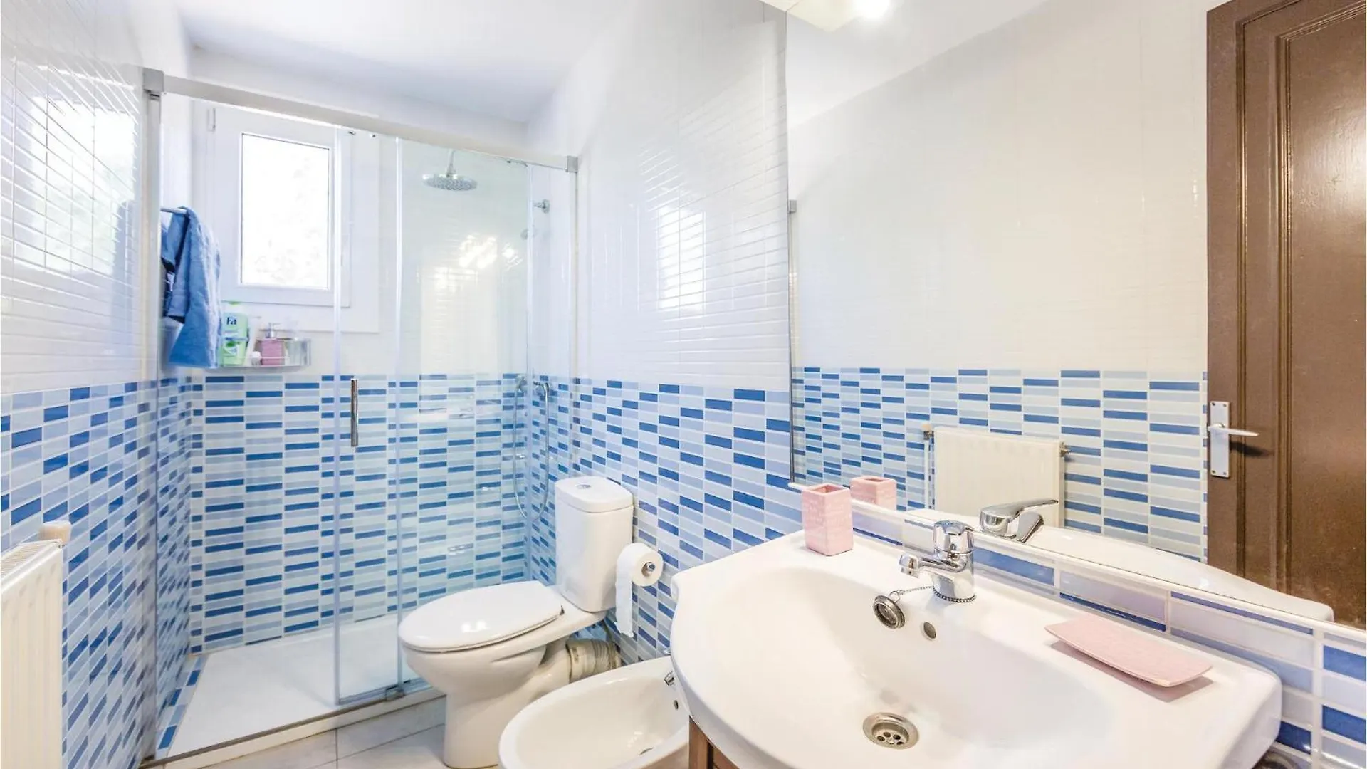 Holiday home 6 Bedroom Gorgeous Home In Riudoms